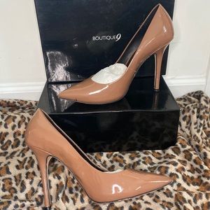 Brown “natural” pumps